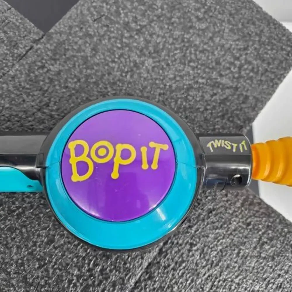 Vintage 1996 Hasbro Tiger Electronics Bop It Handheld Electronic Game